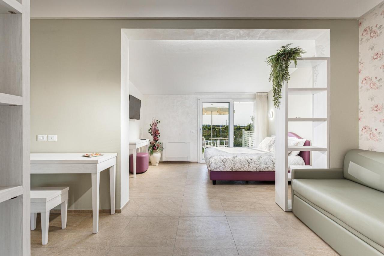 I Delfini - Natural B&B Cesenatico Ngoại thất bức ảnh