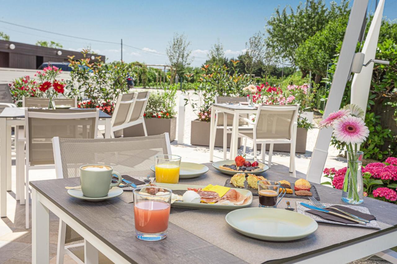I Delfini - Natural B&B Cesenatico Ngoại thất bức ảnh